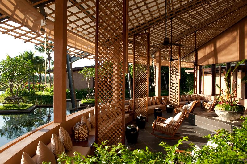 هتل Wanakarn Beach Resort & Spa