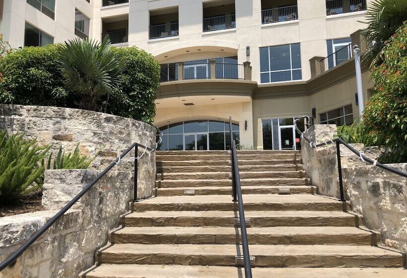 בית מלון כפרי Sol Cypress, San Antonio, A Tribute Portfolio