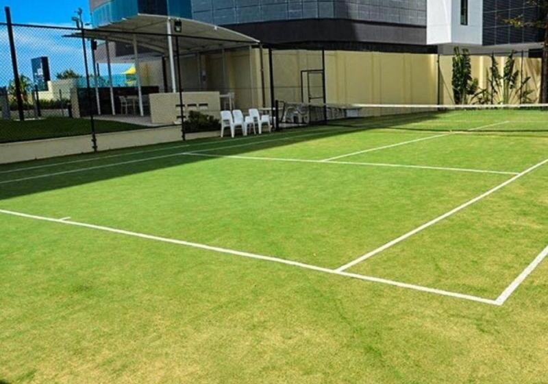 فندق Zenith Ocean Front Apartments