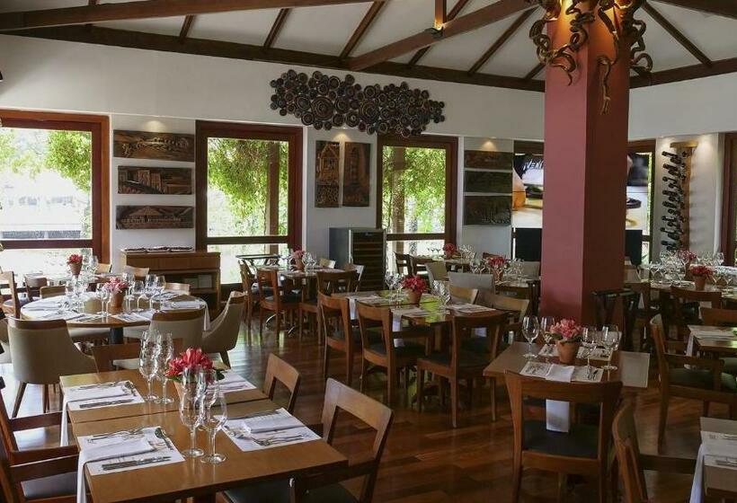 Jatiuca Hotel & Resort