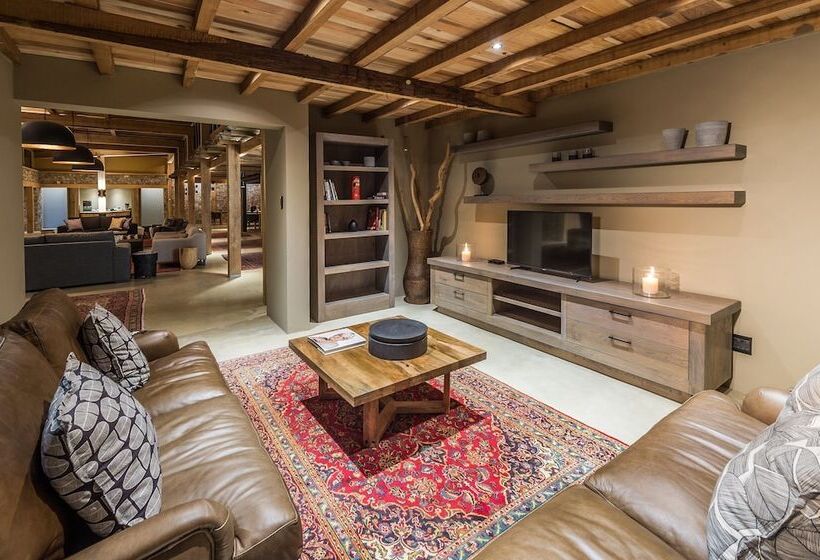 منتجع Kariega Game Reserve Ukhozi Lodge