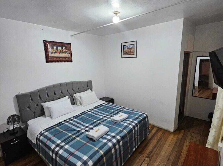 ユースホステル Cusco El Conquistador