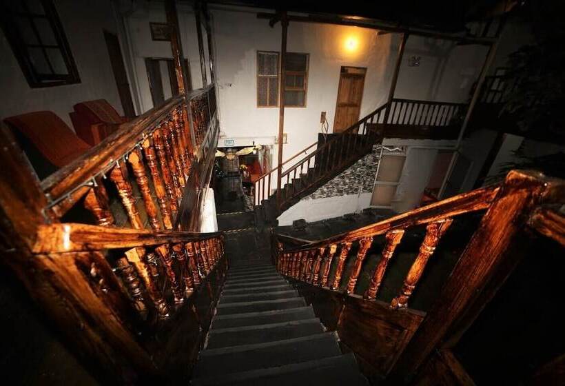 ユースホステル Cusco El Conquistador