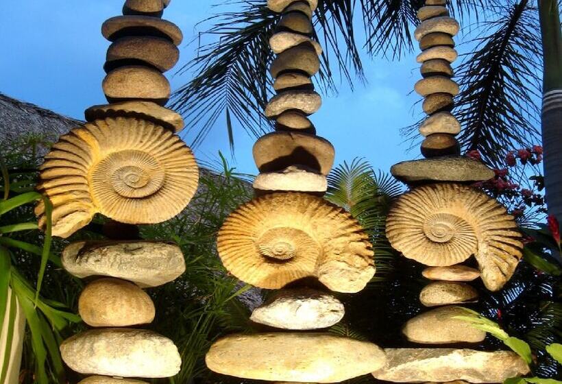 Tentaciones Hotel & Lounge Pool   Adults Only