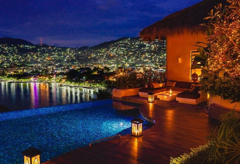 Tentaciones Hotel & Lounge Pool   Adults Only