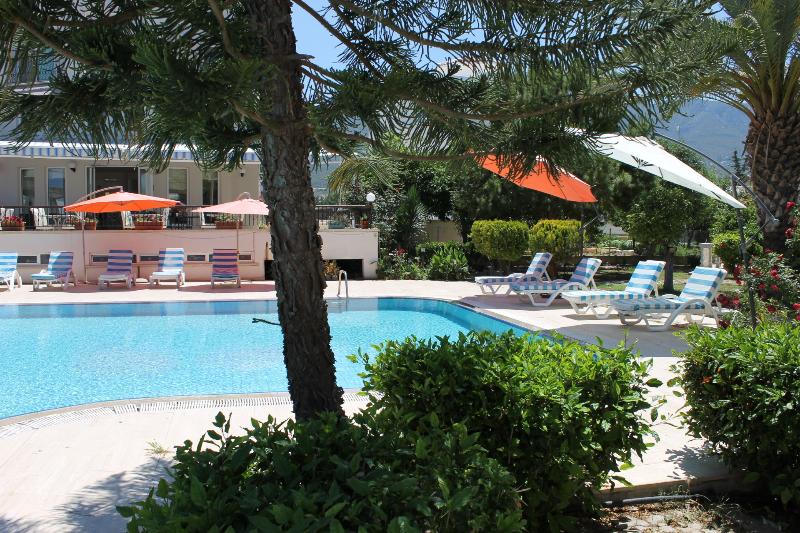 The Prince Inn Hotel & Villas