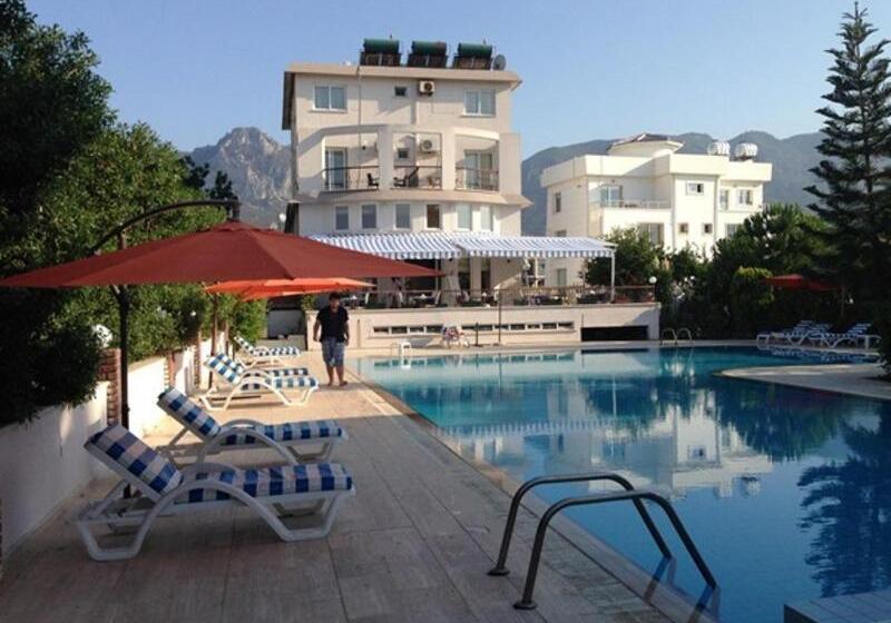 The Prince Inn Hotel & Villas