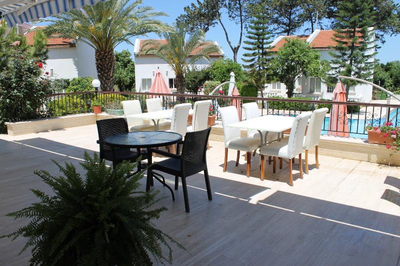 The Prince Inn Hotel & Villas