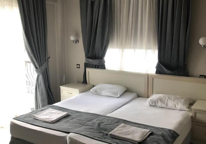 The Prince Inn Hotel & Villas