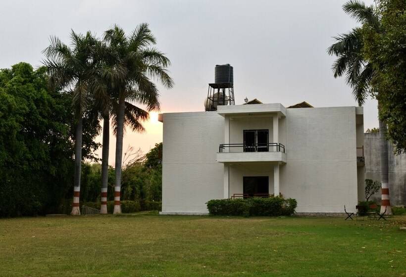 Отель Greenwood