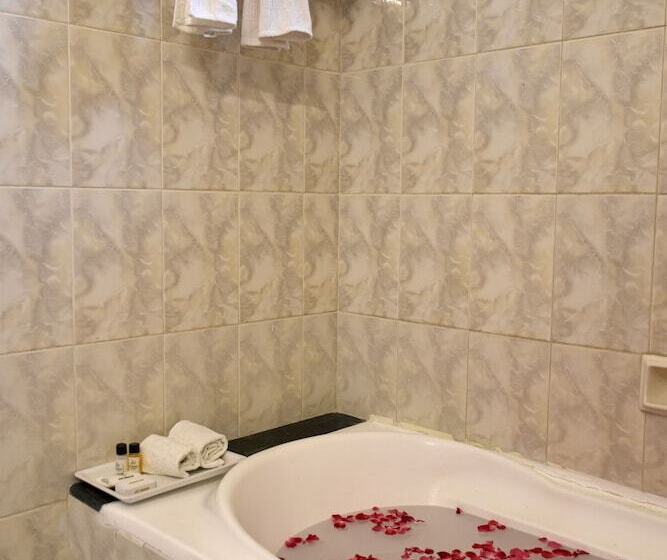 Отель Greenwood