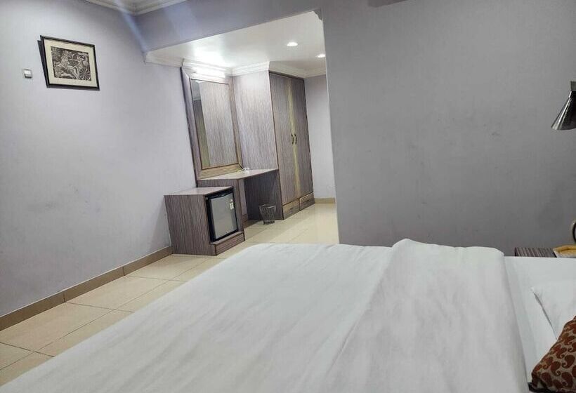 호텔 Meridian Palace