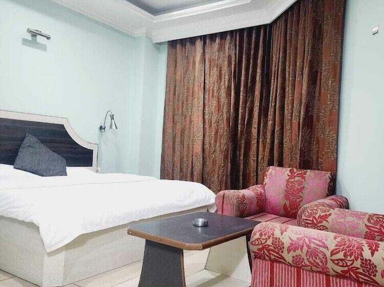 호텔 Meridian Palace