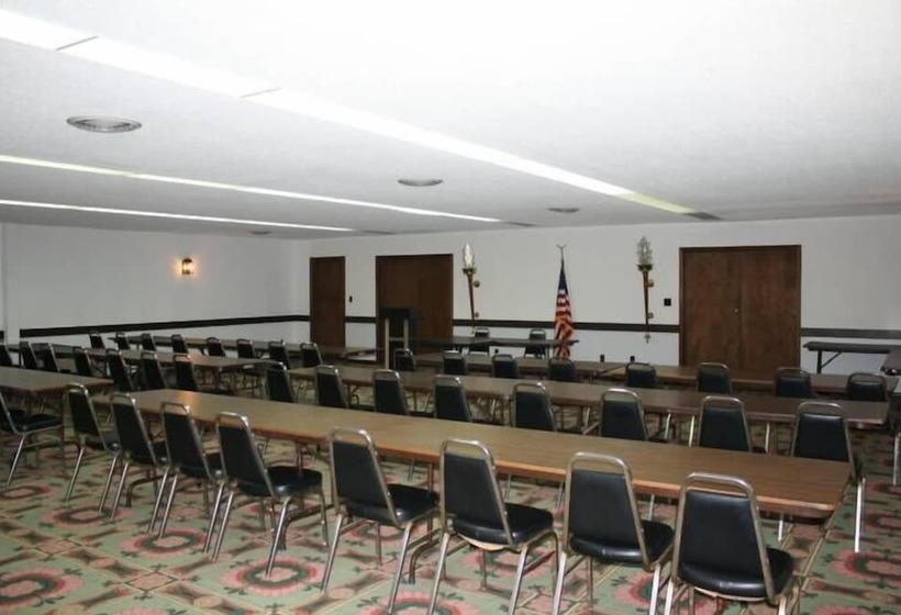 The Holiday Motel & Restaurant