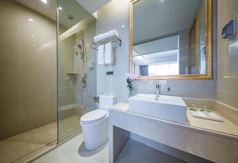 Vienna Hotel Hubei Xiangyang Zuanshi Avenue