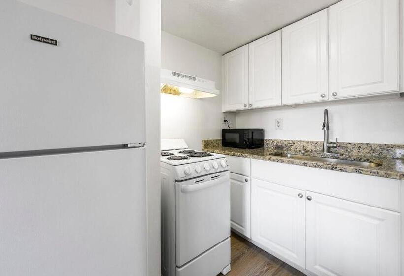 酒店 Budgetel Inn And Suites