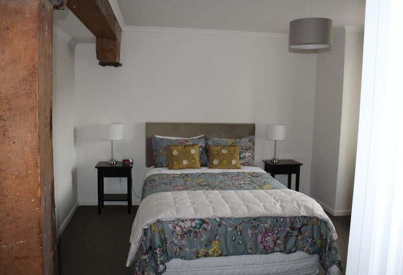 בית מלון כפרי The Mill House