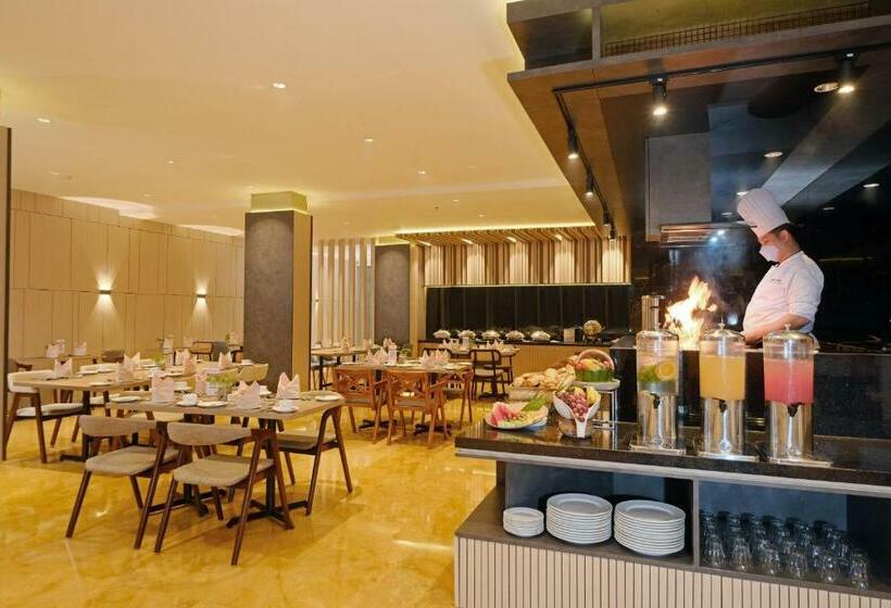 酒店 Swissbelcourt Makassar