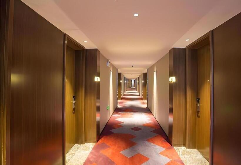 Borrman Hotel Nanning Railway Station