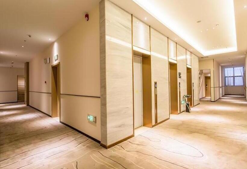 Отель City Comfort Inn Nanning Haijixing Jiangnan Park Metro Station