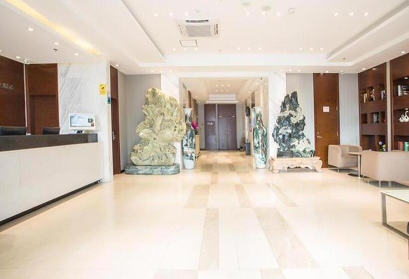 Отель City Comfort Inn Nanning Chaoyang Square Theater Metro Station