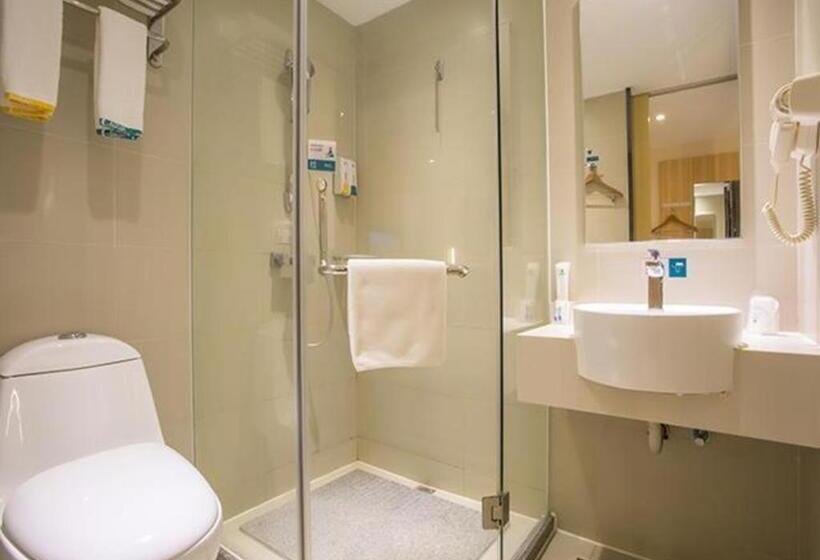 Отель City Comfort Inn Nanning Chaoyang Square Theater Metro Station