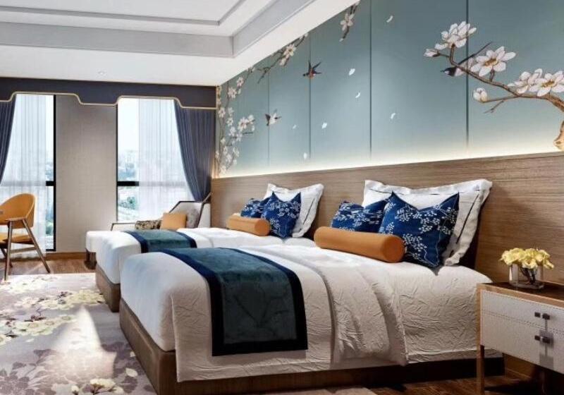 Greentree Eastern Hotel Hainan Free Trade Port Jiangdong New District Meilan Airport