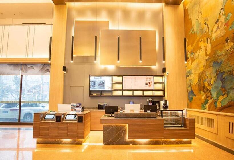 Hanting Hotel Changchun Gongnong Square Metro Station