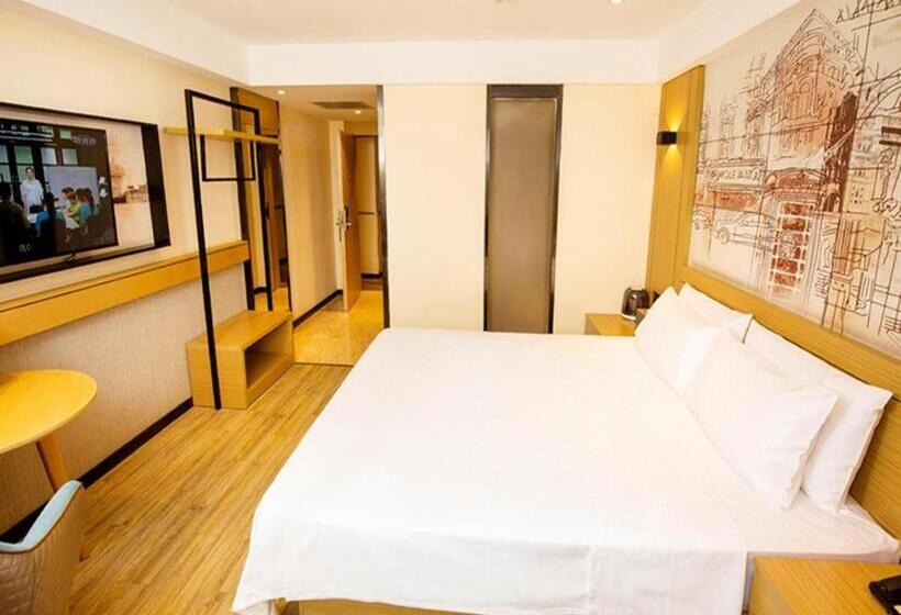 Hanting Hotel Changchun Gongnong Square Metro Station