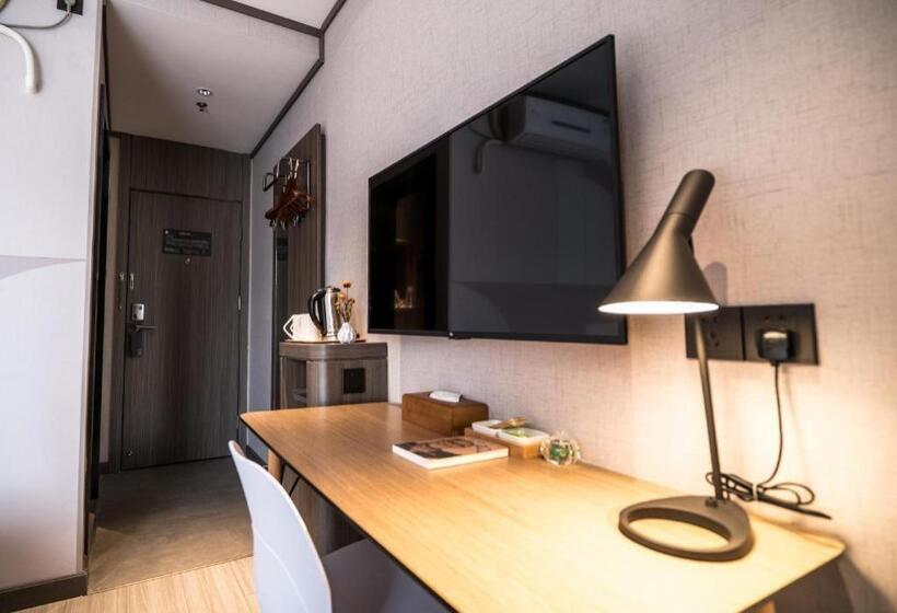 Hanting Hotel Zhuhai Xiangzhou Long Distance Bus Station