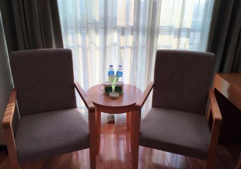 فندق Vatica Jieshou City New Passenger Transport Center