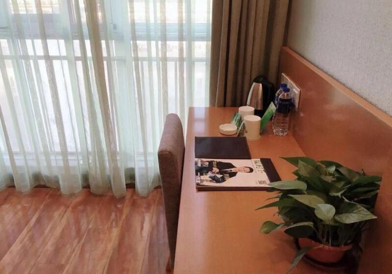 فندق Vatica Jieshou City New Passenger Transport Center