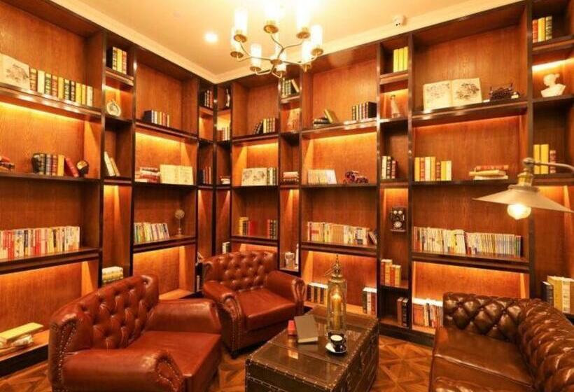 בית מלון כפרי James Joyce Coffetel Chengdu Longquan Dongfang Huada Plaza