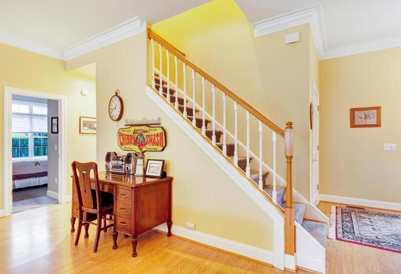 בית מלון כפרי Beacon Court D