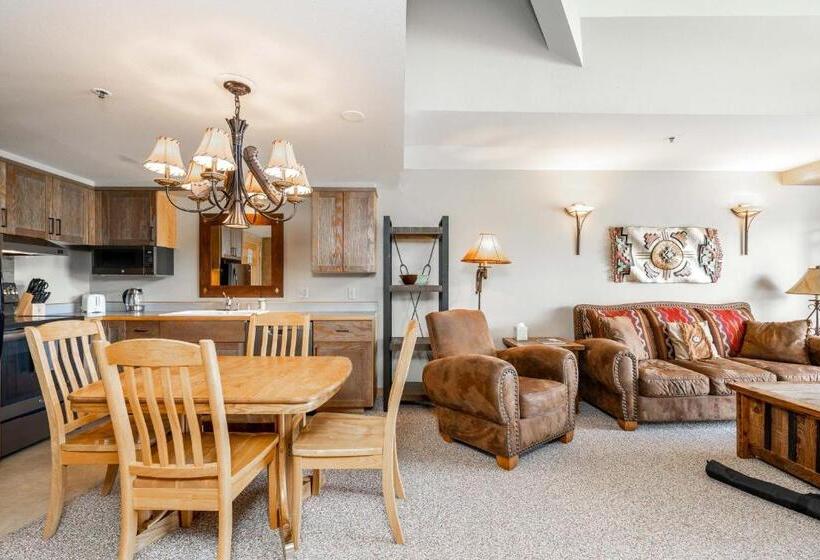 هتل Shoshone 1972