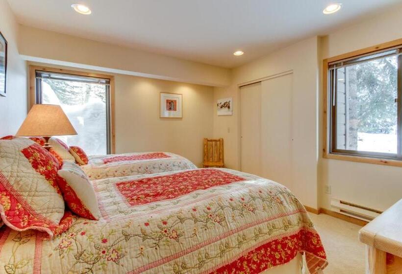 فندق The Bluff Mountain Retreat