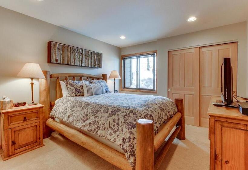 فندق The Bluff Mountain Retreat