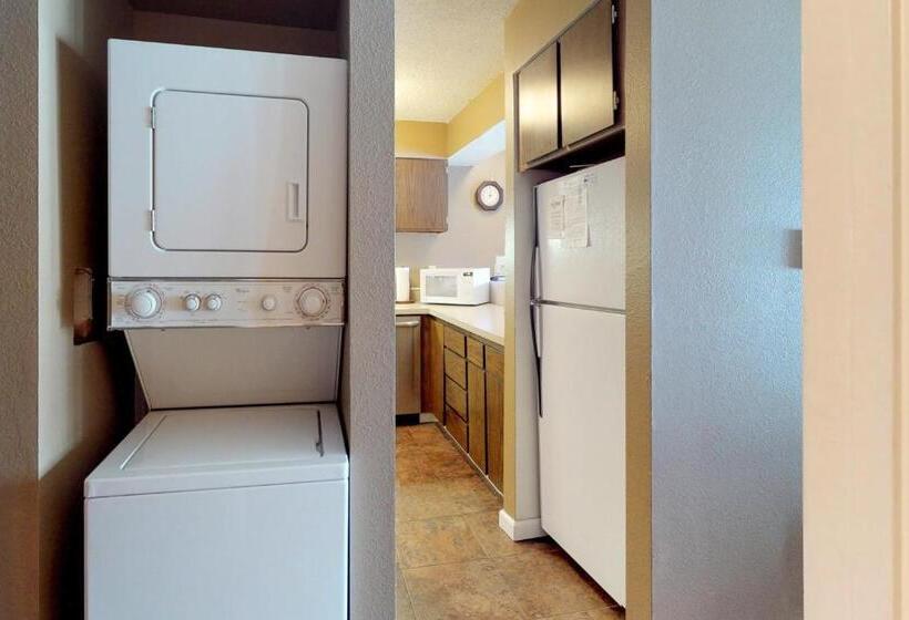 فندق Crystal Beach