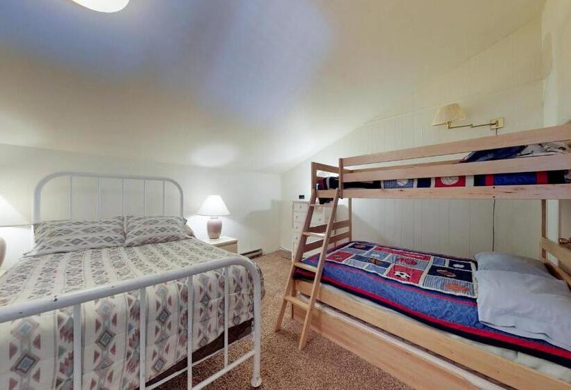 فندق Crystal Beach