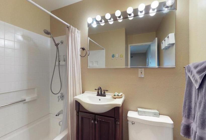 فندق Crystal Beach