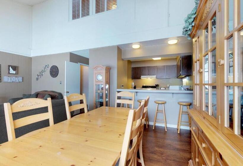 فندق Crystal Beach