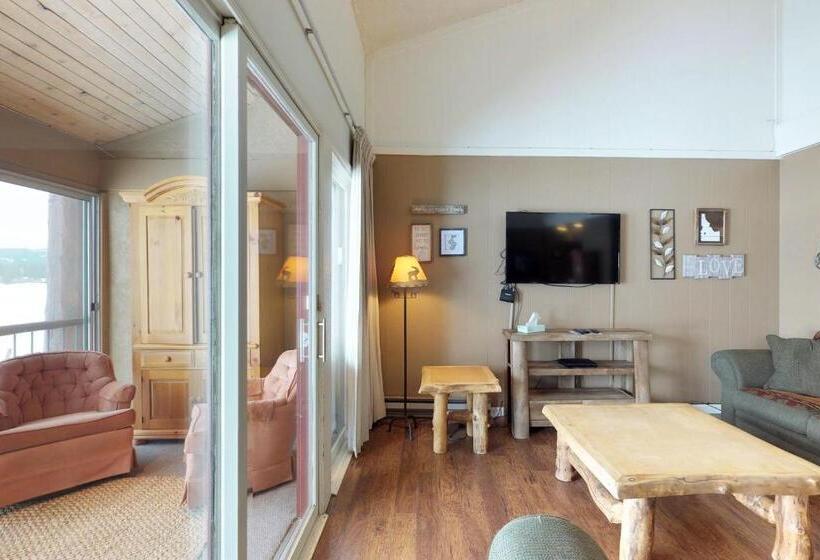 فندق Crystal Beach