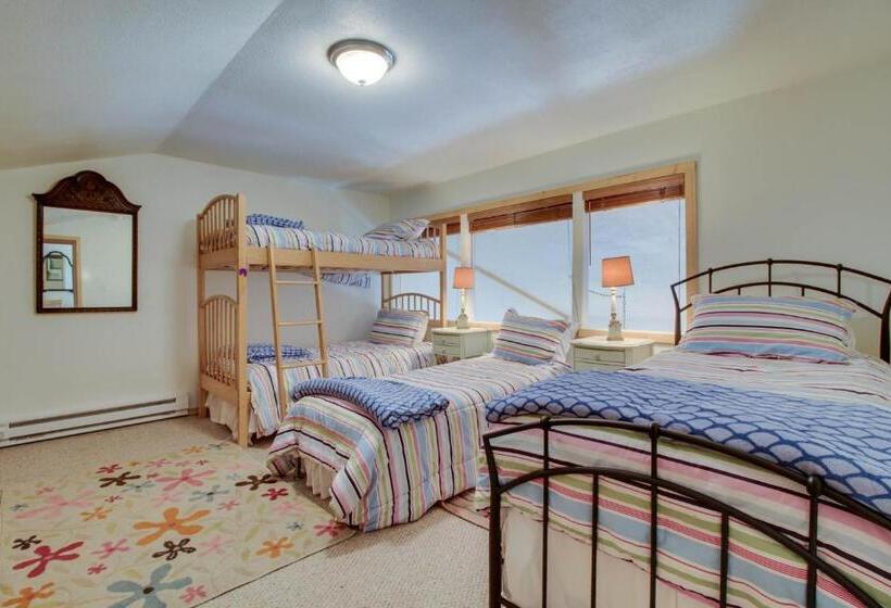 فندق Crystal Beach