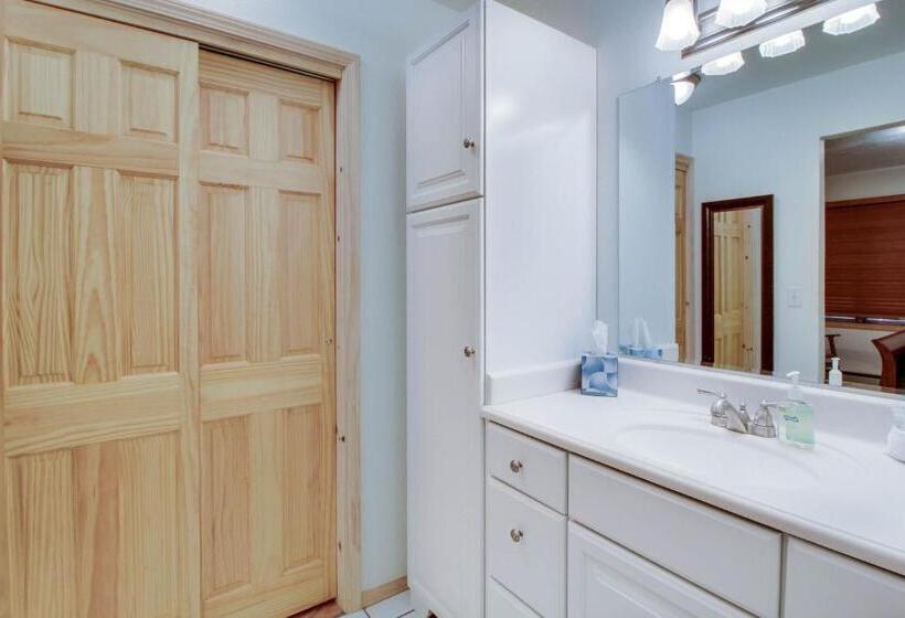 فندق Crystal Beach