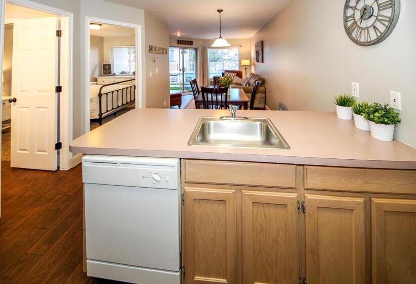 Отель Harbor Village Pool Building Condo 107