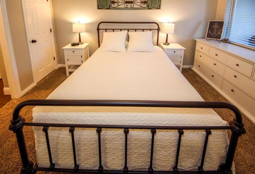 Отель Harbor Village Pool Building Condo 107