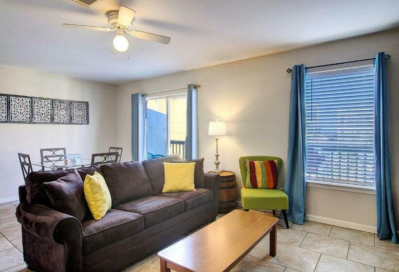 Szálloda Leeward 9303