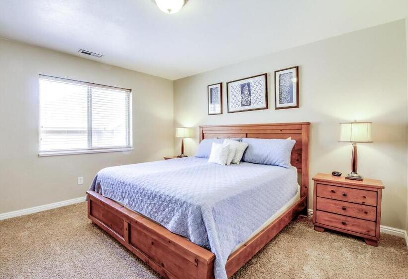 Отель Red Cliff 2j