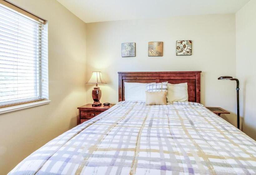 Отель Red Cliff 2j