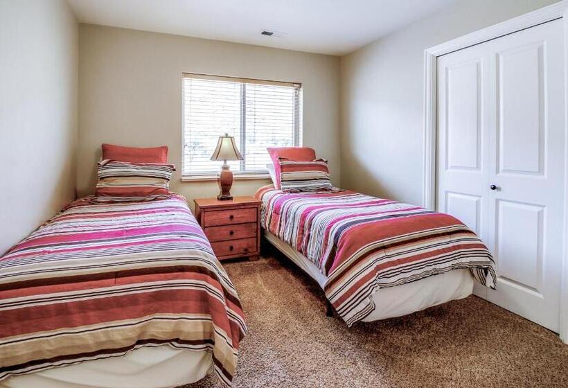 Отель Red Cliff 2j